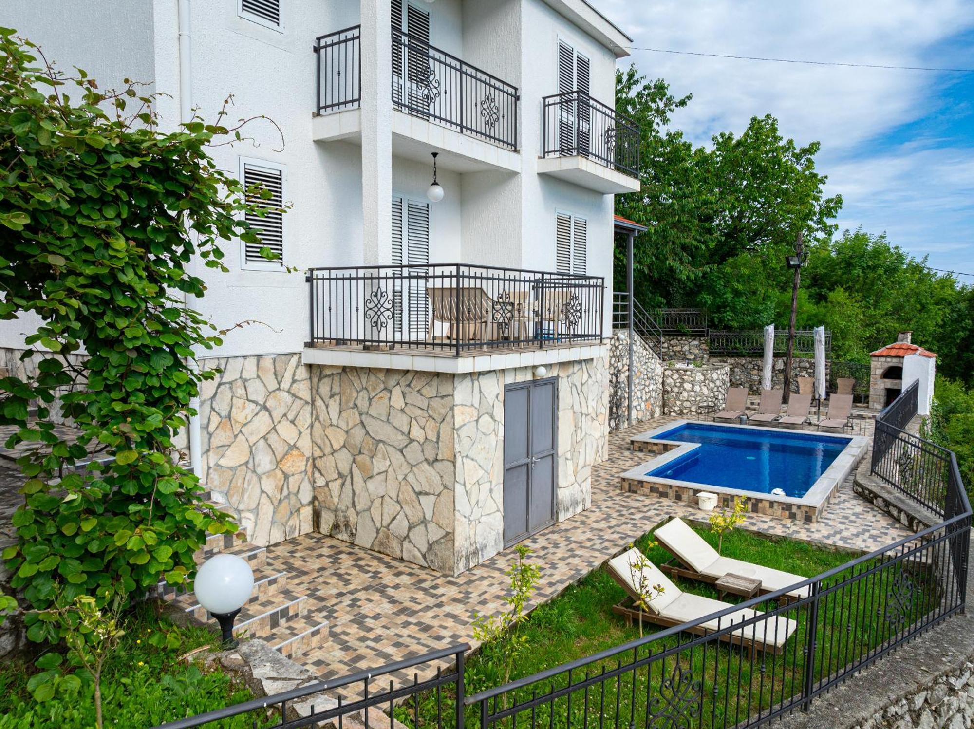 Villa Tranquila Будва Екстериор снимка